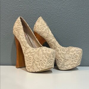 Vintage Style Sky High Lace Platforms